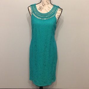 Green sleeveless dress